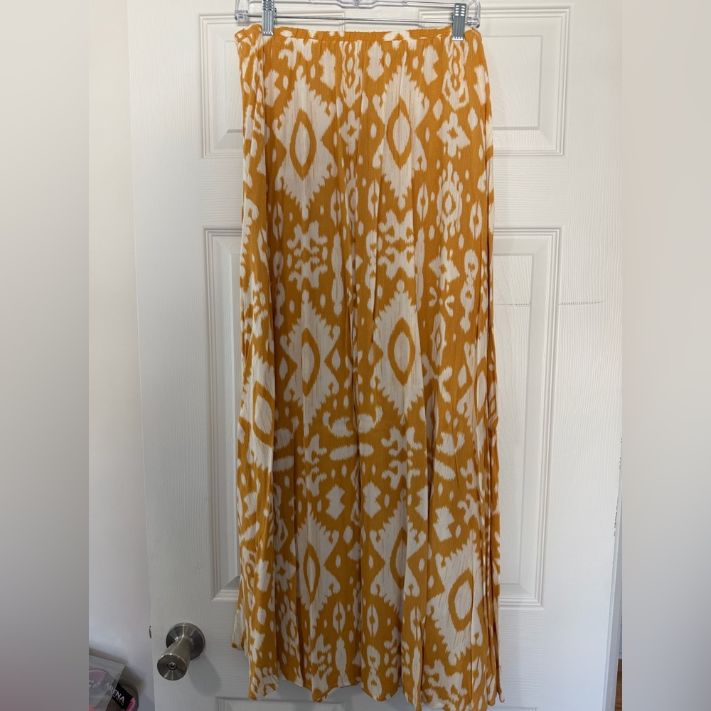 BB Dakota Yellow and White Printed Maxi Skirt